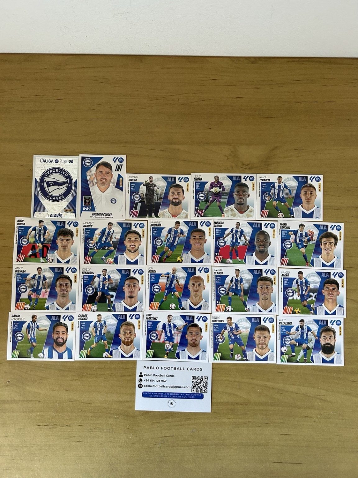 Equipo completo 20 stickers Deportivo Alavés Panini LaLiga Este 2025-26