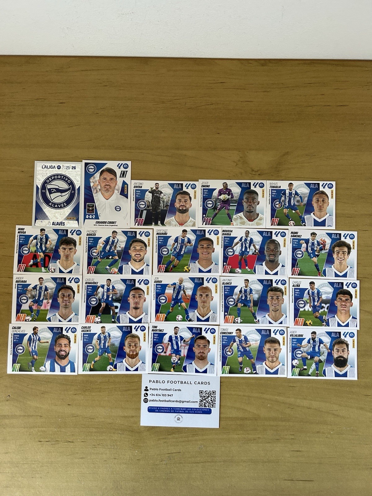 Equipo completo 20 stickers Deportivo Alavés Panini LaLiga Este 2025-26