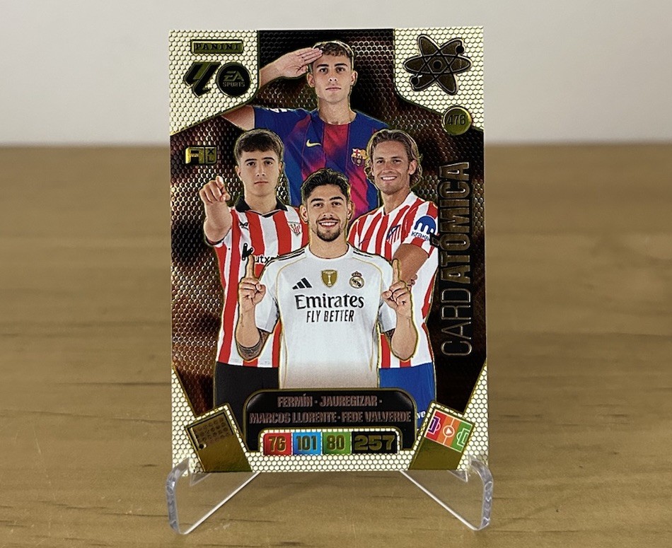 Carta Atómica Balón de Oro 476 Adrenalyn XL LaLiga 2025-26 Panini