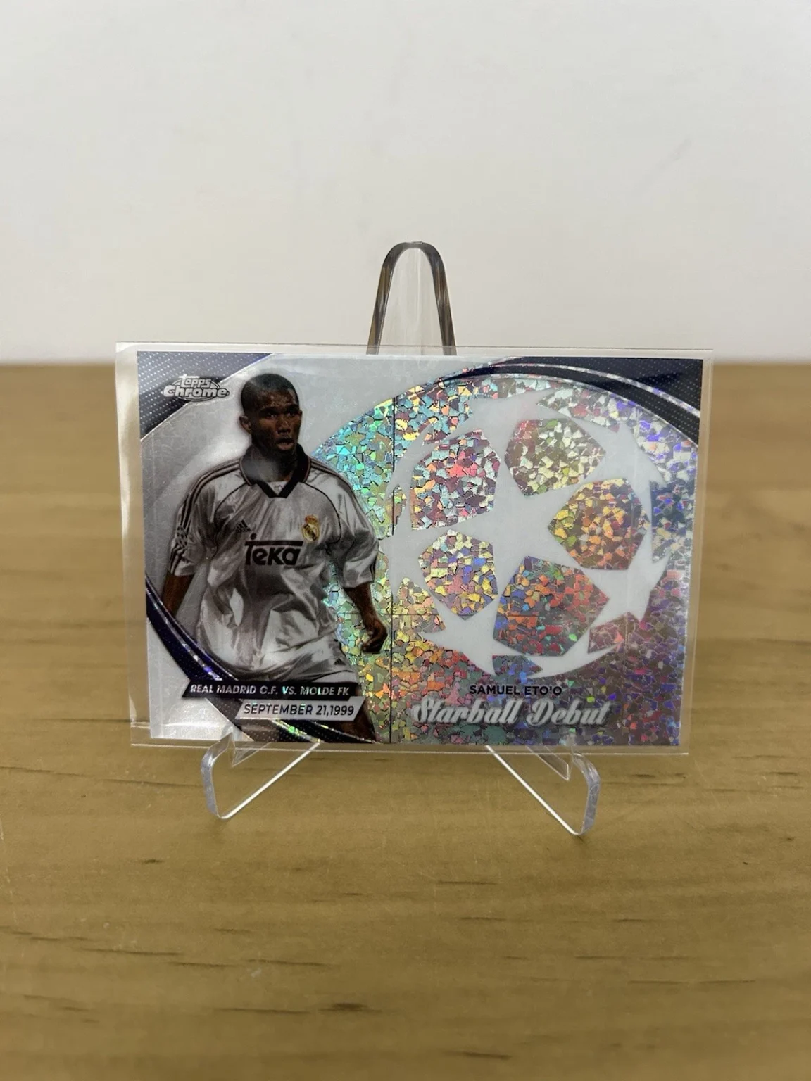 Carta Samuel Eto'o Starball Debut Topps Chrome Hobby UEFA 2023-24
