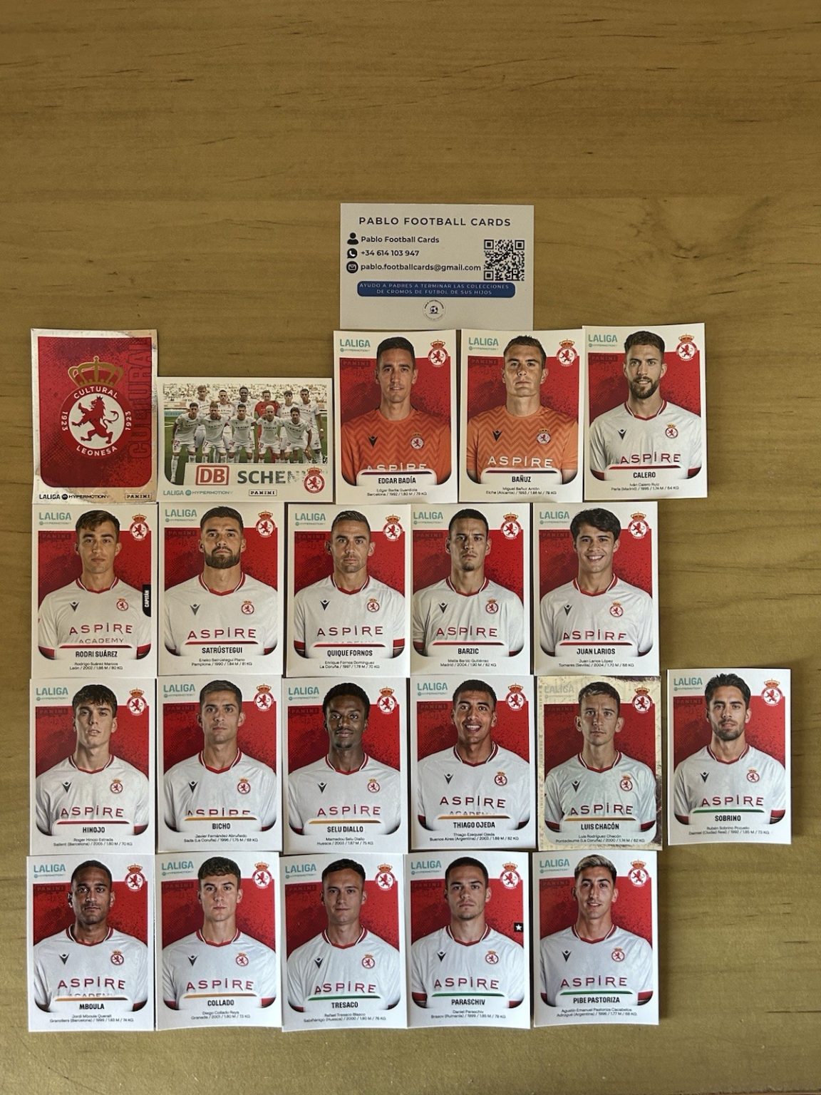 Equipo completo 21 stickers Cultural Leonesa Panini Liga Hypermotion 2025-26
