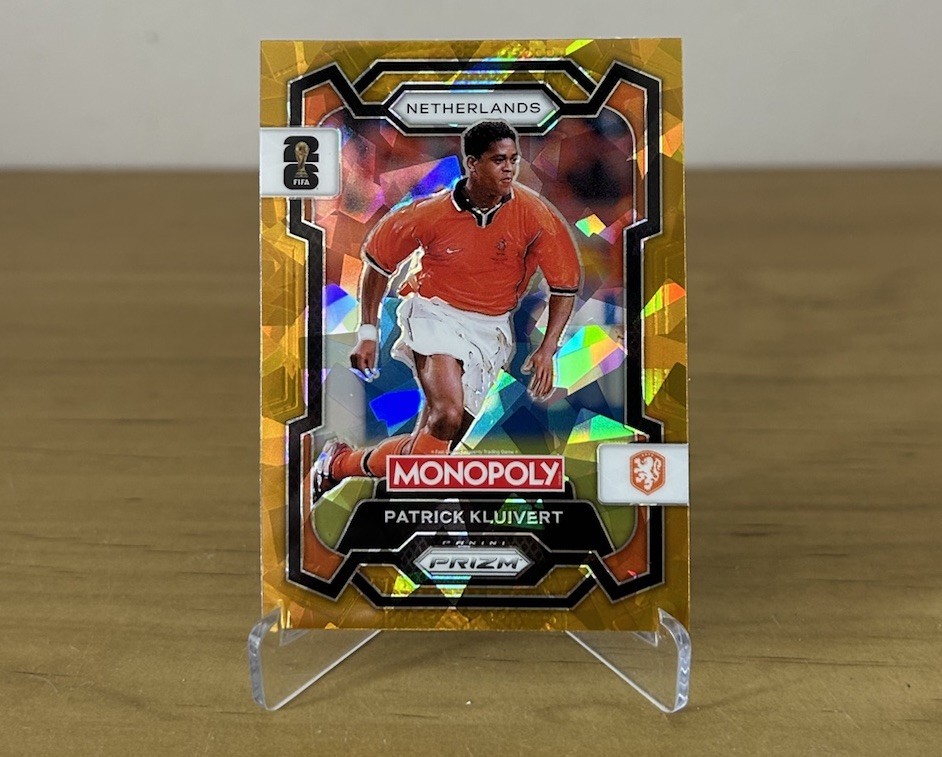 Carta Patrick Kluivert Gold Cracked Ice Panini Prizm Monopoly FIFA World Cup 2026