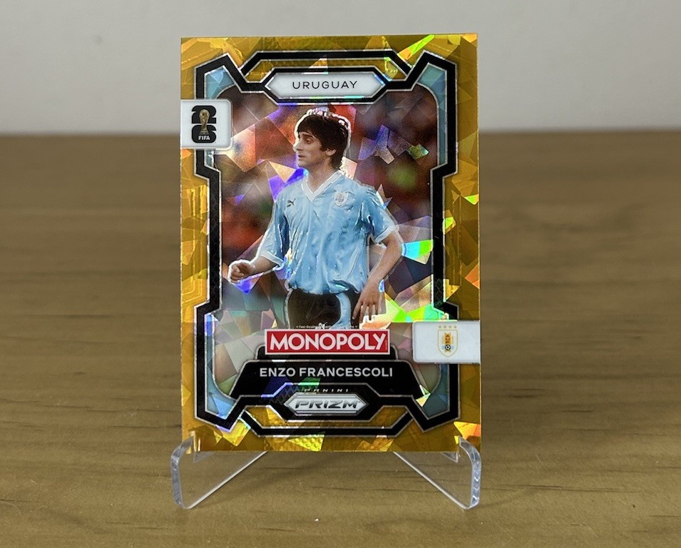 Carta Enzo Francescoli Gold Cracked Ice Panini Prizm Monopoly FIFA World Cup 2026 Uruguay