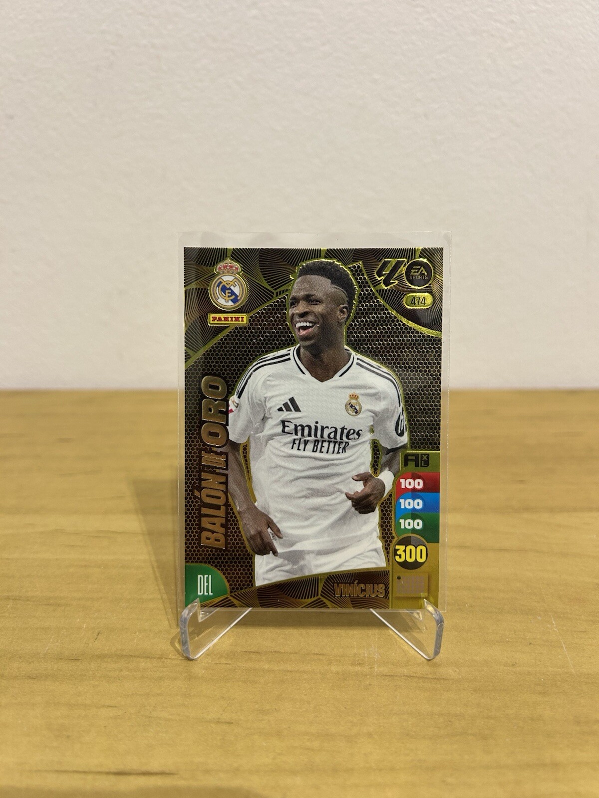 Carta Vinicius Jr Balón de Oro 474 Adrenalyn XL LaLiga 2024-25 Panini