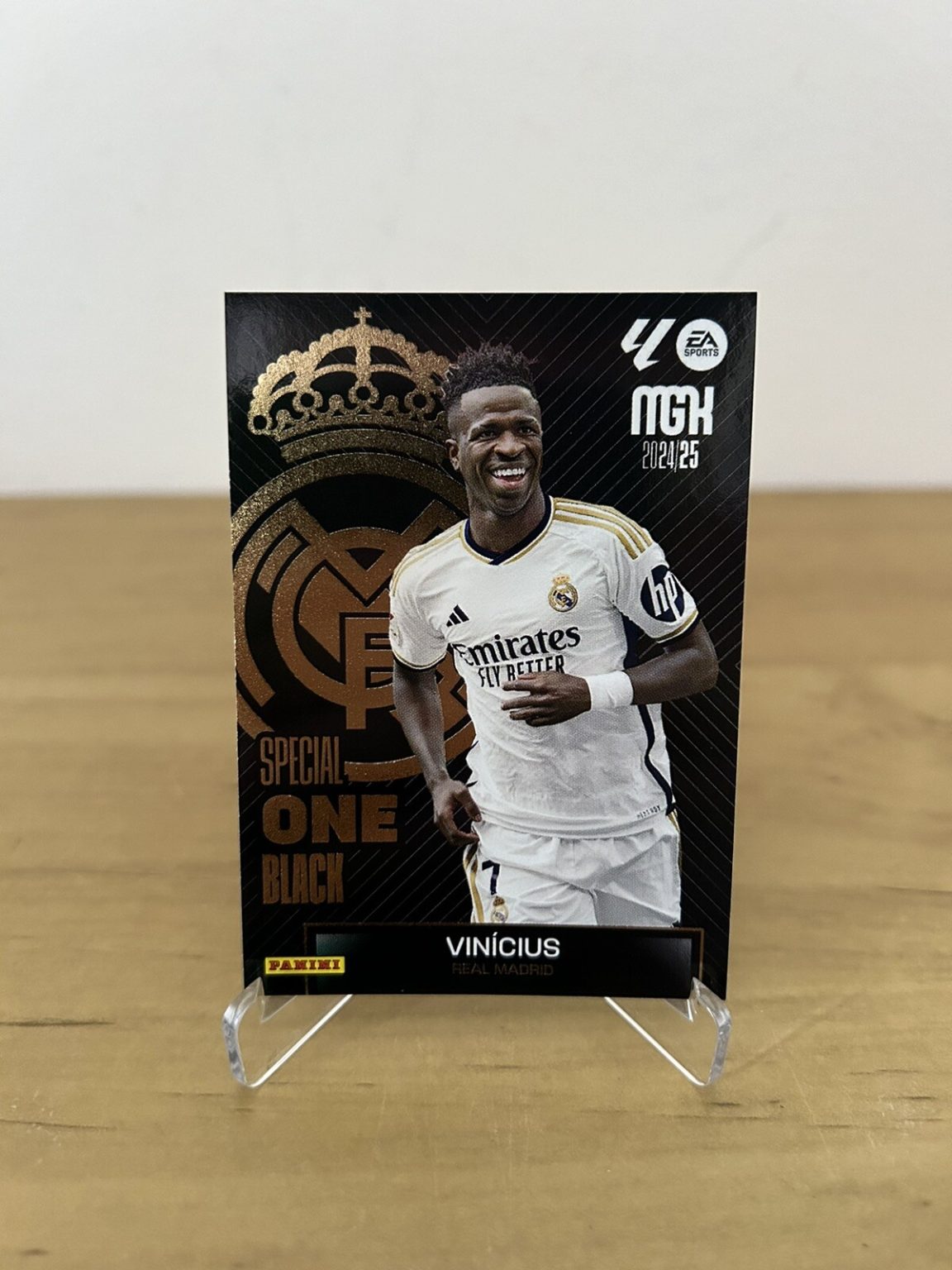 Carta Vinicius Jr Special One Black Megacracks LaLiga 2024-25 Real Madrid