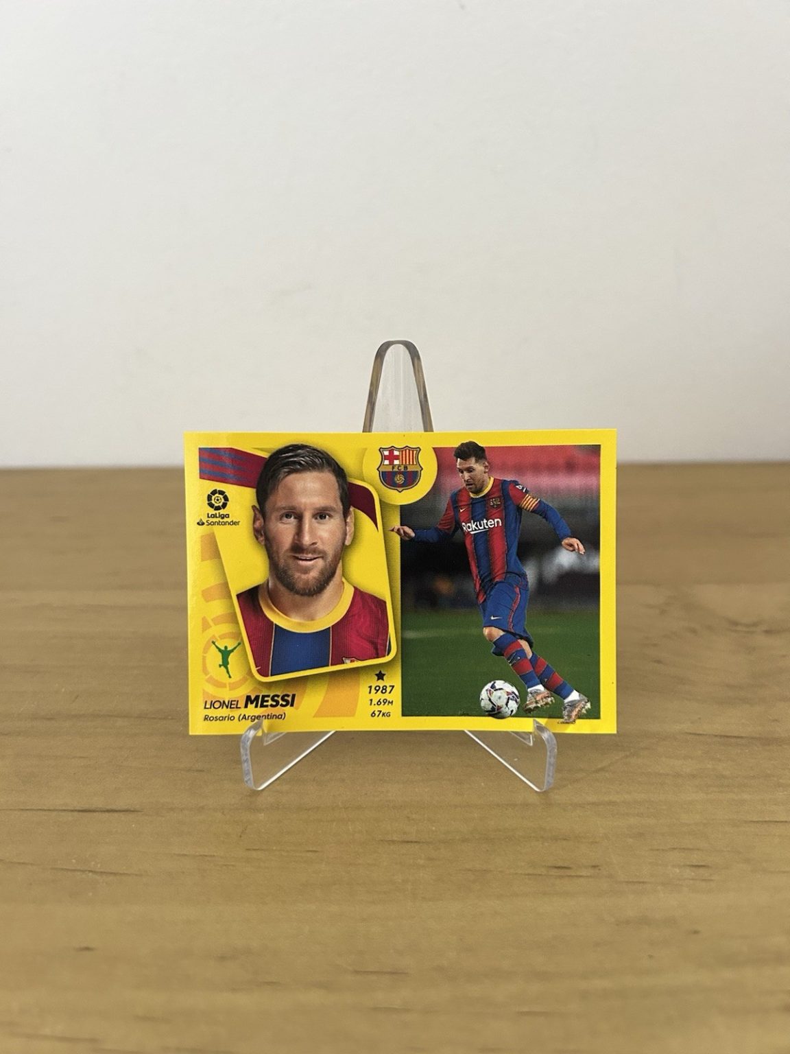 Cromo Lionel Messi 17 LaLiga Este 2021-22 Panini FC Barcelona
