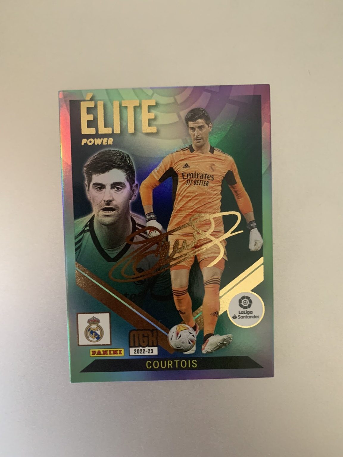 Carta Thibaut Courtois Elite Power P2 Firma Megacracks LaLiga 2022-23 Real Madrid