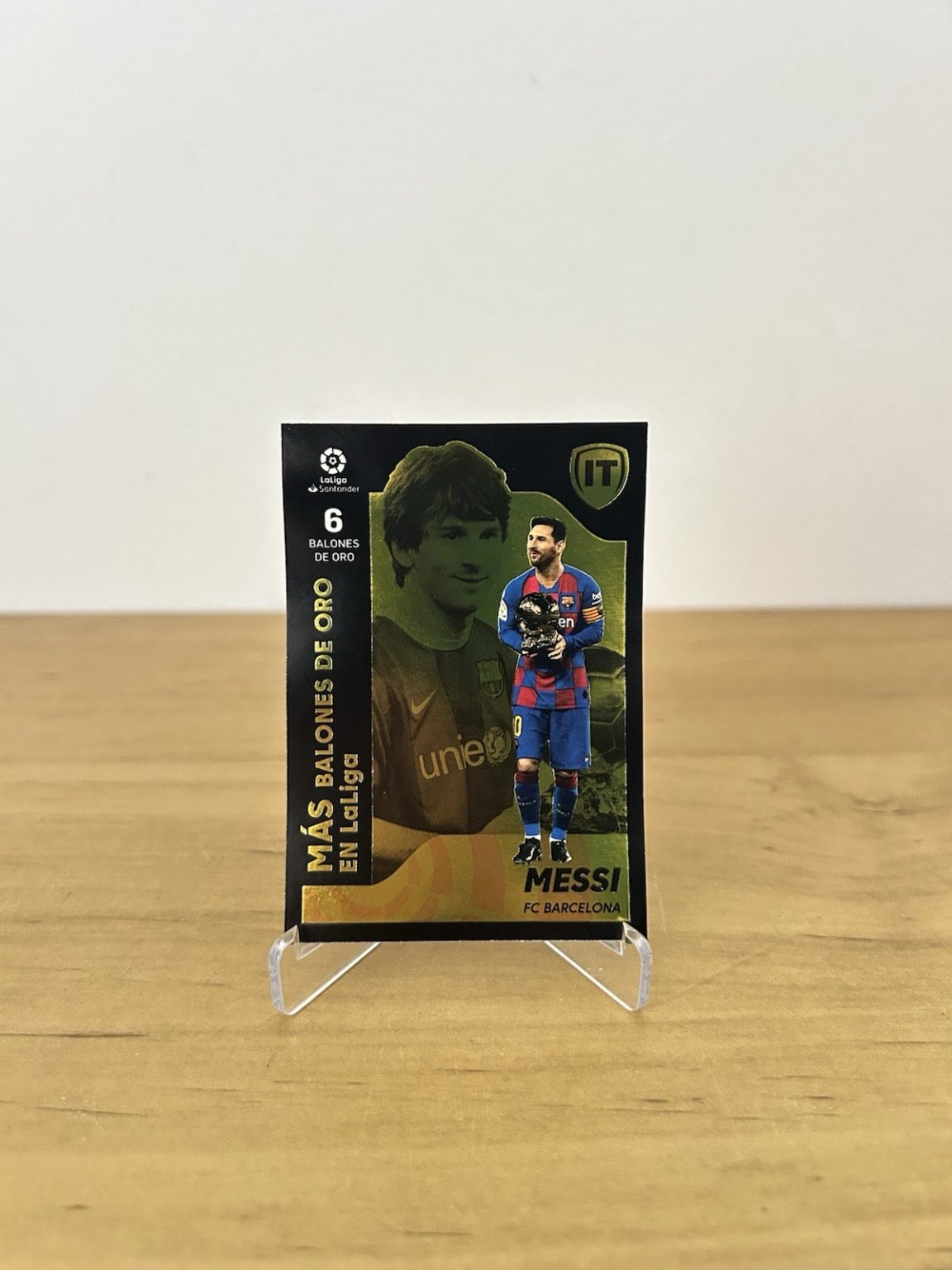 Cromo Lionel Messi 9 La Isla del Tesoro LaLiga Este 2021-22 Panini