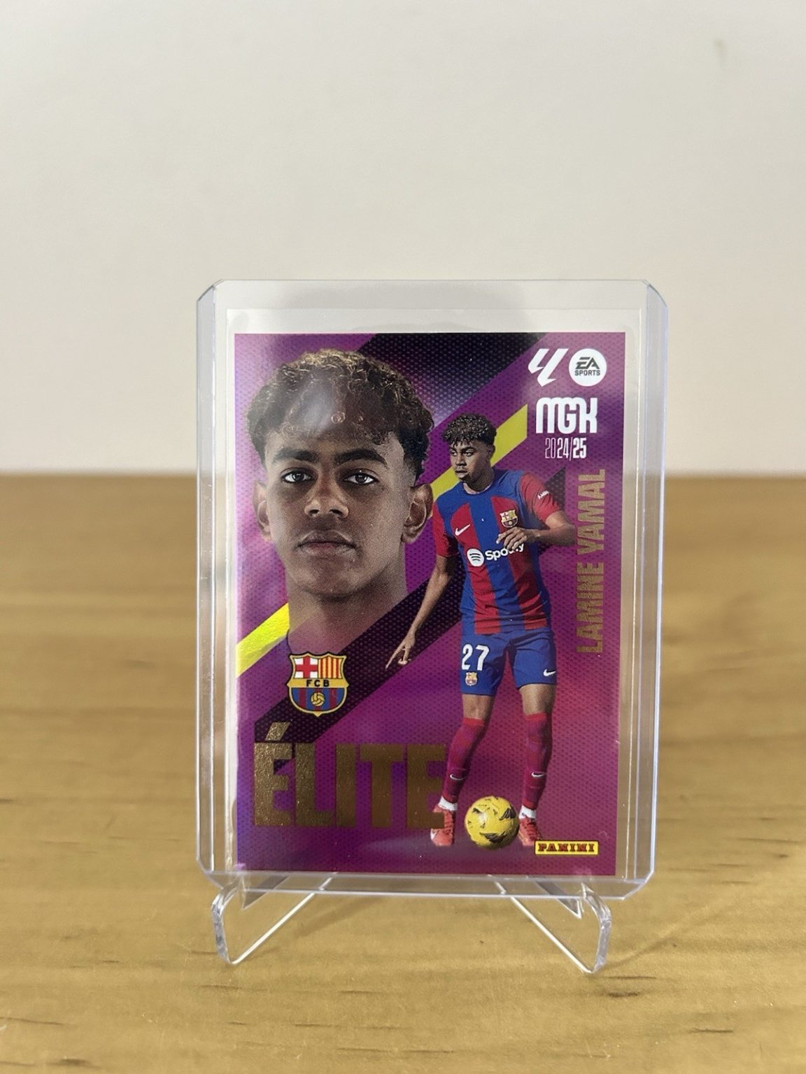 Carta Lamine Yamal Elite 7 Megacracks LaLiga 2024-25 Panini FC Barcelona