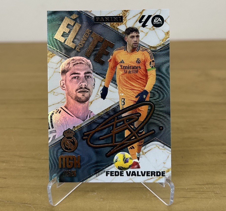 Carta Fede Valverde Elite Power P5 Firmada Megacracks LaLiga 2025-26 Real Madrid