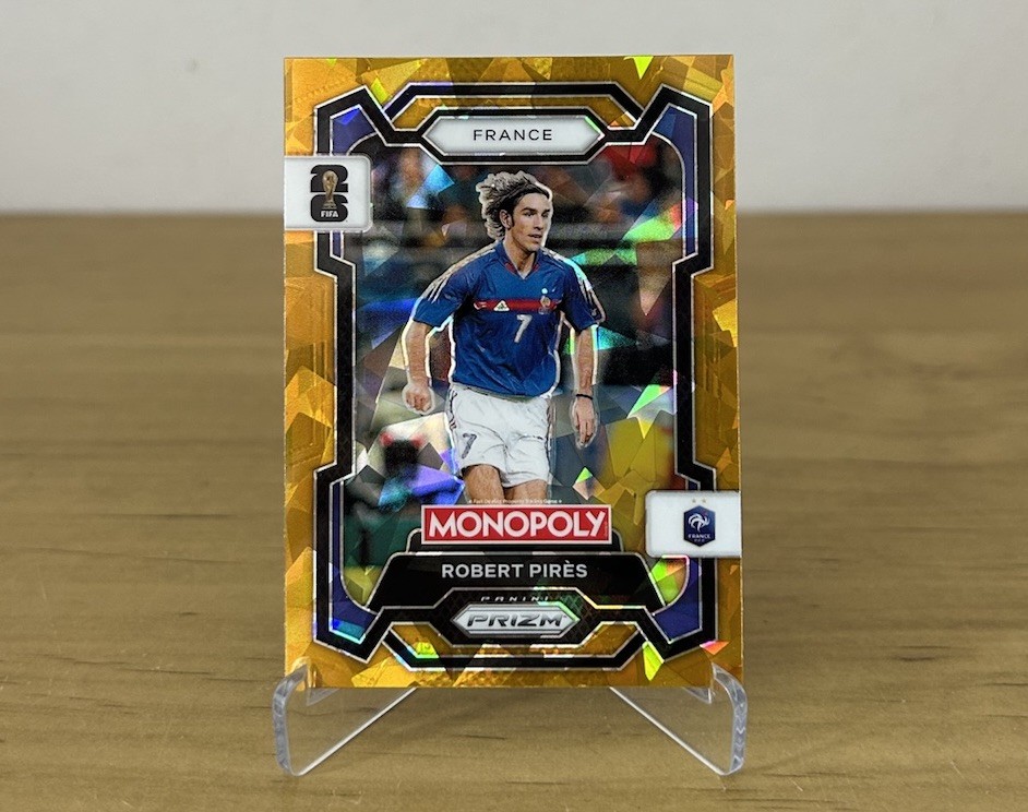 Carta Robert Pirès Gold Cracked Ice Panini Prizm Monopoly FIFA World Cup 2026 Francia