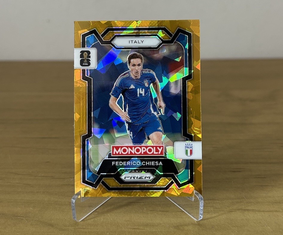 Carta Federico Chiesa Gold Cracked Ice Panini Prizm Monopoly FIFA World Cup 2026 Italia