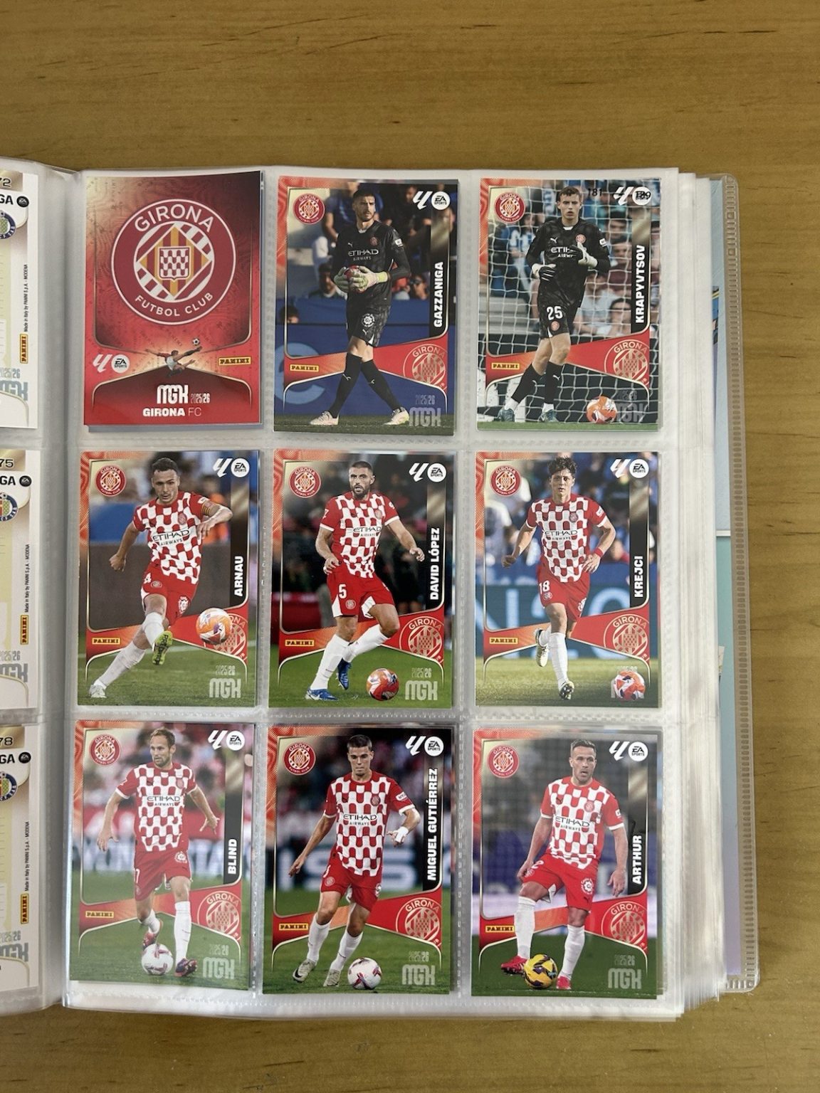 Equipo completo 18 cards Girona FC Megacracks LaLiga 2025-26 Panini