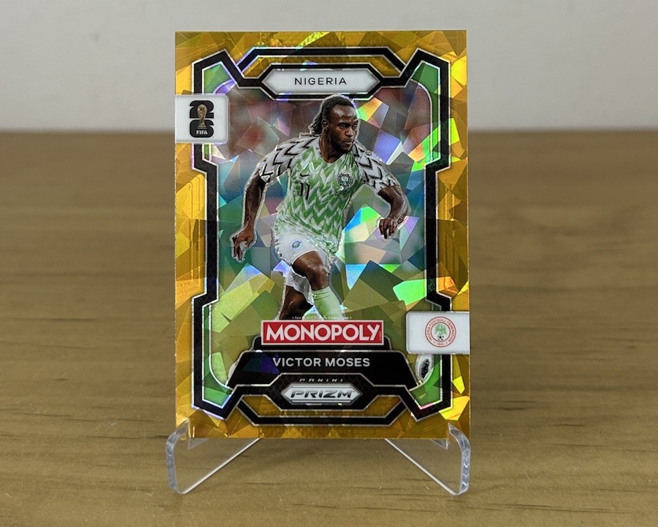 Carta Victor Moses Gold Cracked Ice Panini Prizm Monopoly FIFA World Cup 2026 Nigeria