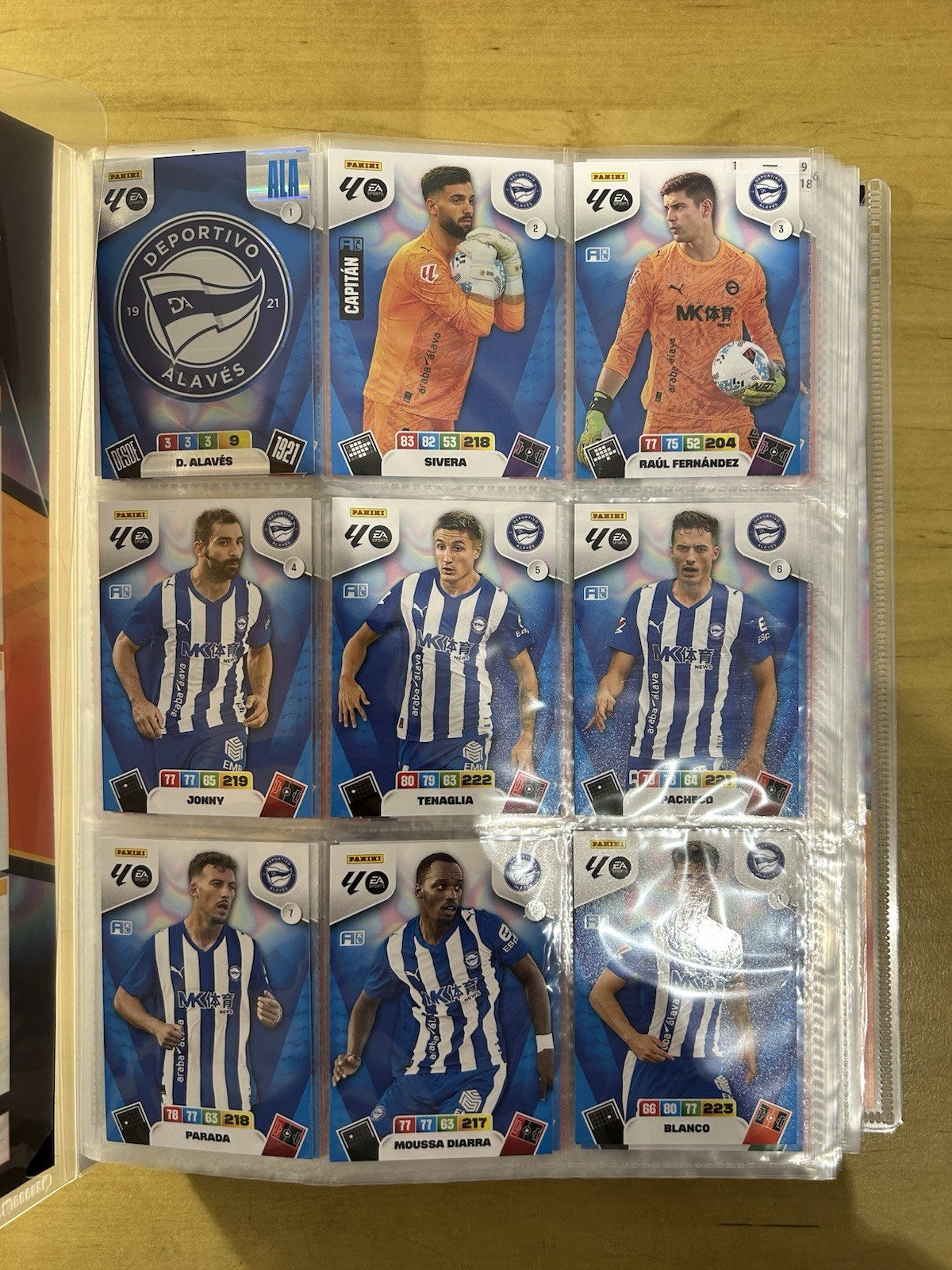 Deportivo Alavés equipo completo 19 cards Adrenalyn XL LaLiga 2025-26 Panini