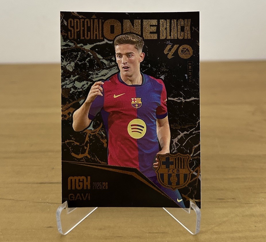 Gavi Special One Black Megacracks LaLiga 2025-26 Panini FC Barcelona