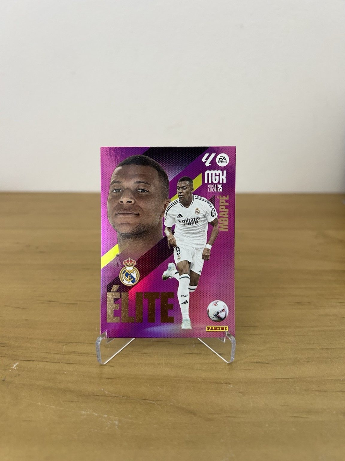 Kylian Mbappé Elite Megacracks LaLiga 2024-25 Panini Real Madrid