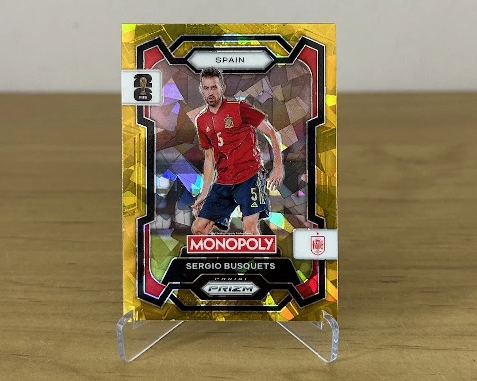 Carta Sergio Busquets Gold Cracked Ice Panini Prizm Monopoly FIFA World Cup 2026