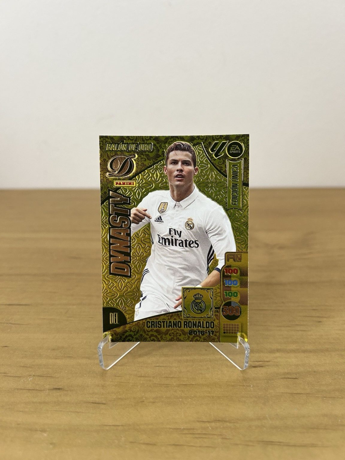 Cristiano Ronaldo Balón de Oro Dynasty 2016-17 Adrenalyn XL LaLiga 2024-25 Panini