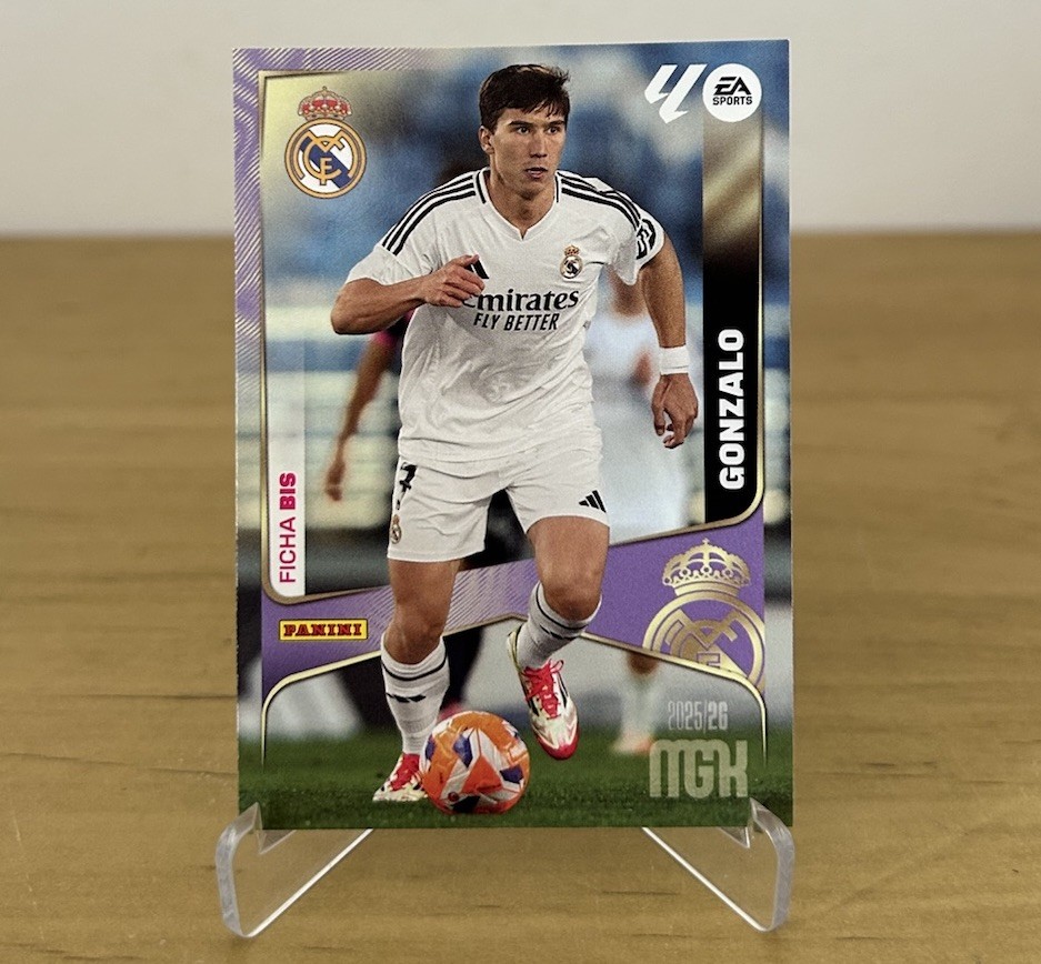 Gonzalo García base card 233 bis Real Madrid Megacracks LaLiga 2025-26 Panini