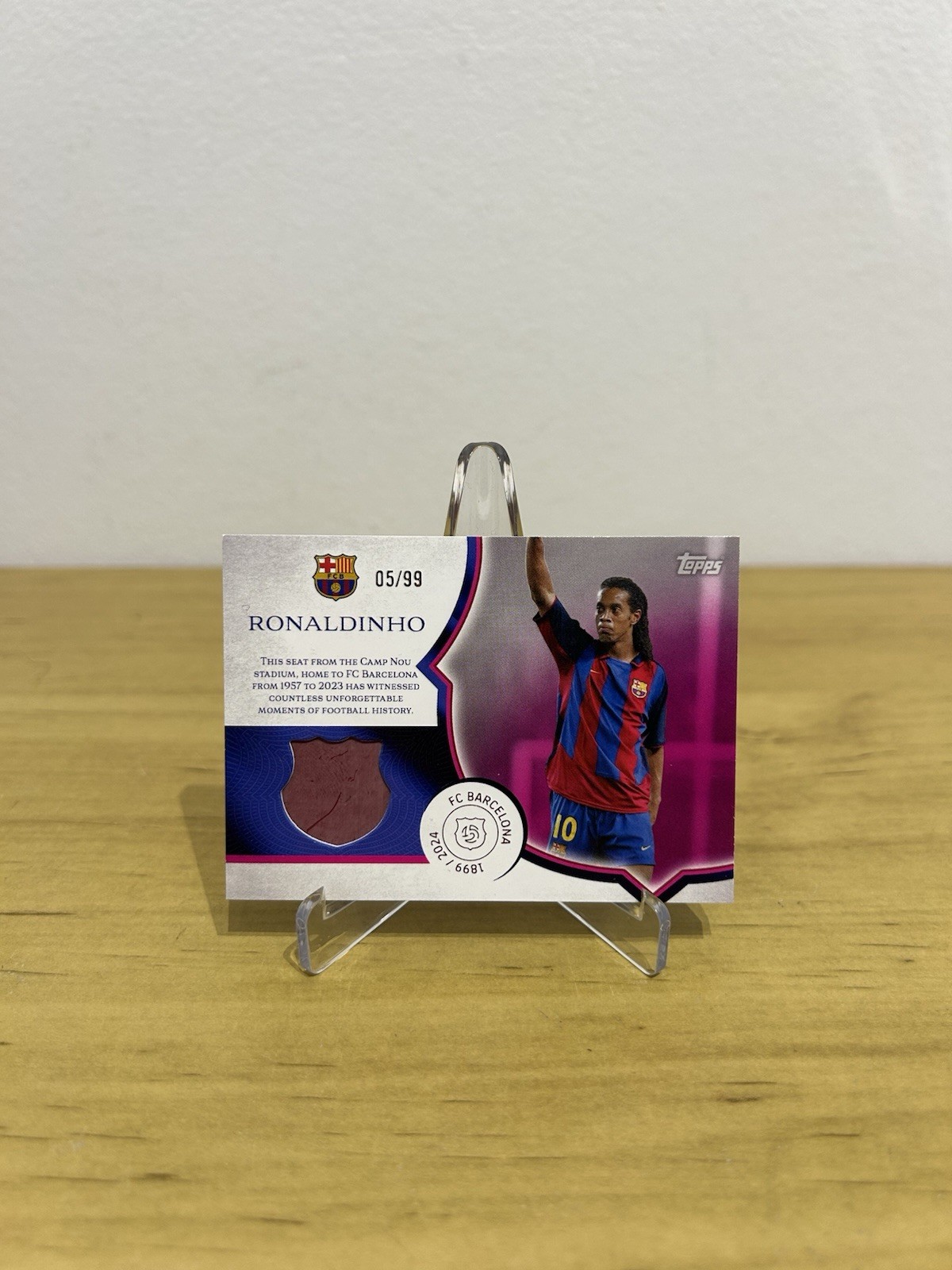 Carta Ronaldinho Camp Nou Seat Relic numerada 05/99 Topps FC Barcelona 125 Aniversario