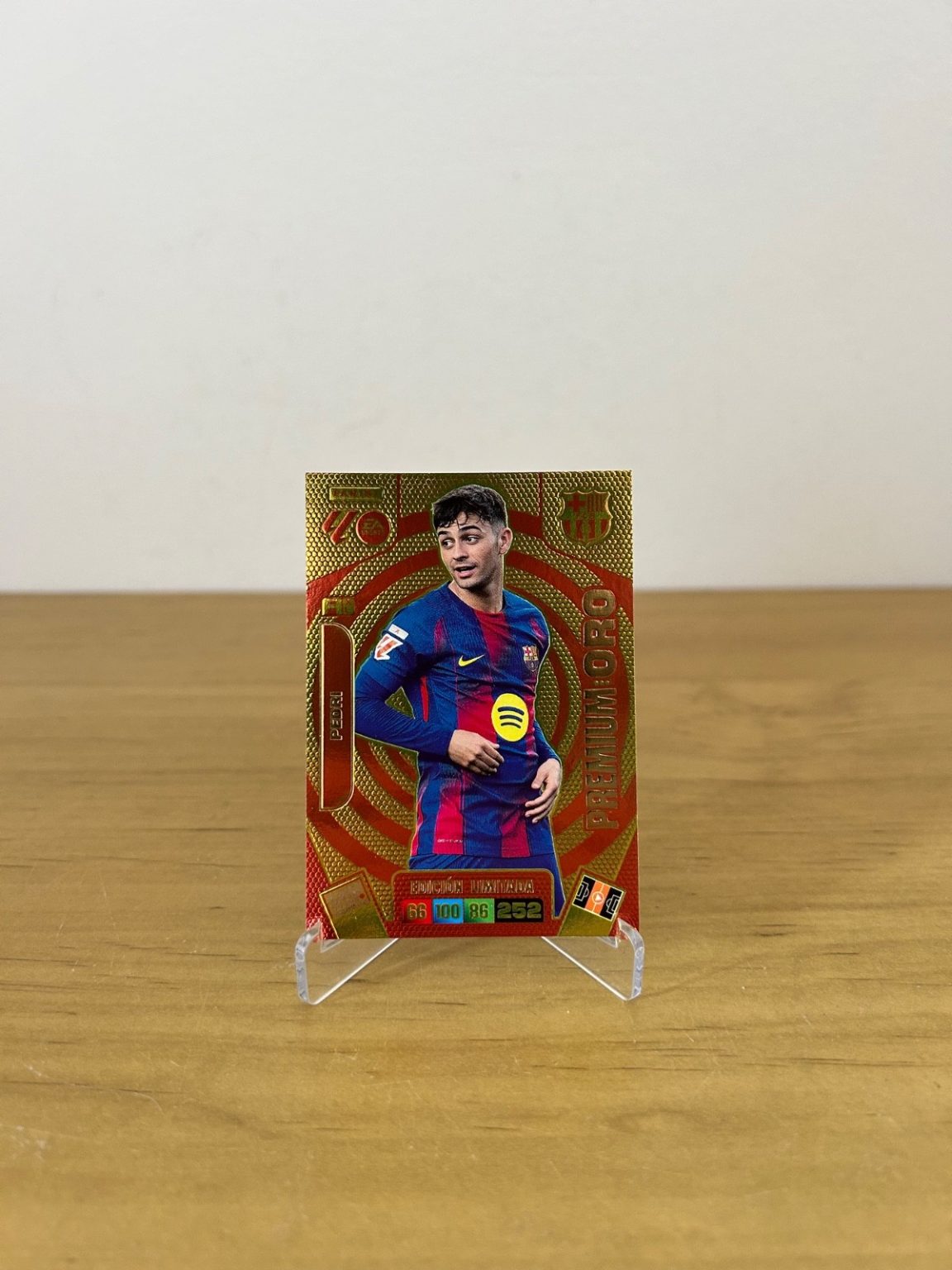 Pedri Edición Limitada Premium Oro Adrenalyn XL LaLiga 2025-26 Panini FC Barcelona