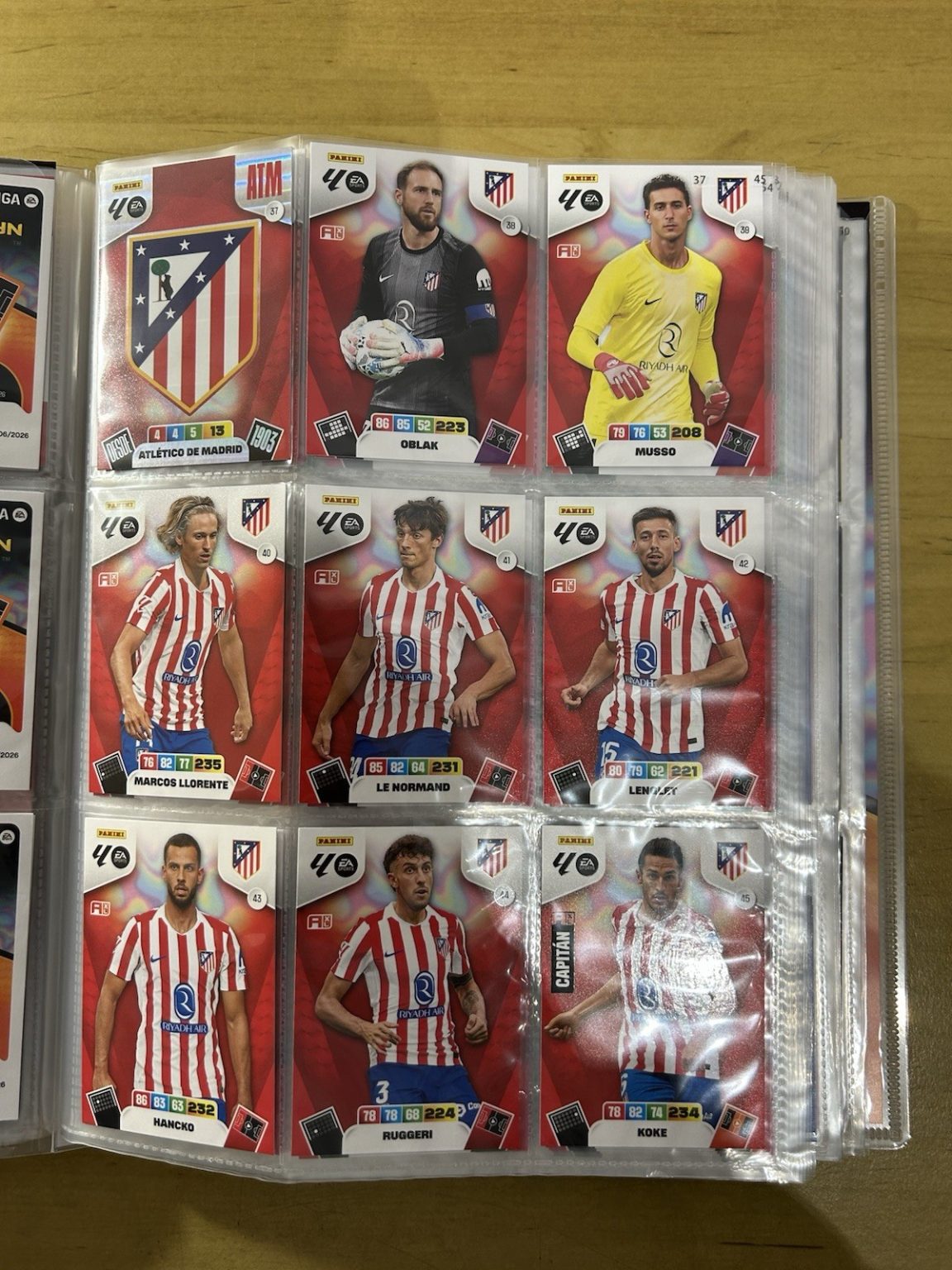 Equipo completo 19 cards Atlético de Madrid Panini Adrenalyn XL LaLiga 2025-26
