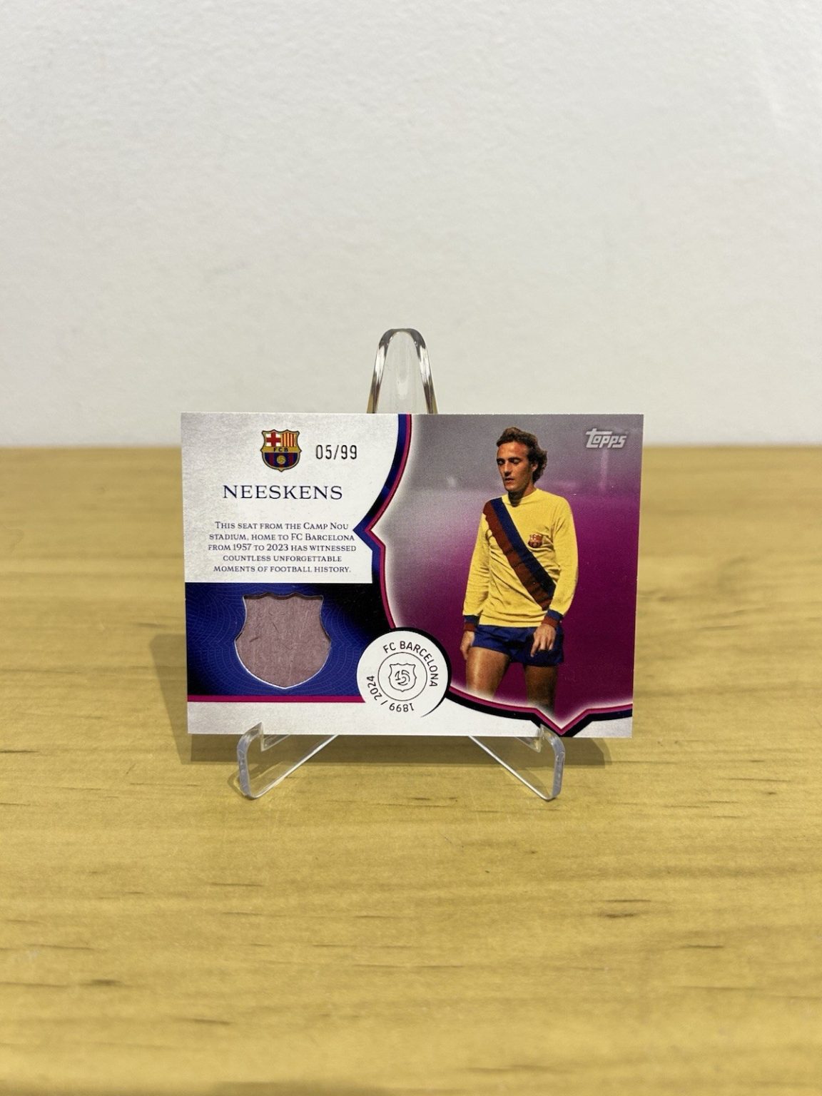 Carta Johan Neeskens Camp Nou Seat Relic 05/99 Topps FC Barcelona 125 Aniversario