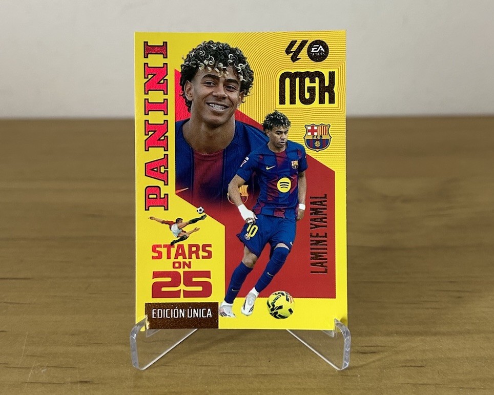Lamine Yamal Stars On 25 449 Megacracks LaLiga 2026-27 Panini FC Barcelona